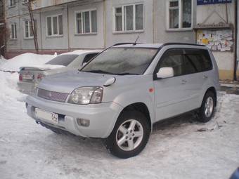 2001 Nissan X-Trail Photos