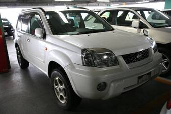 2001 Nissan X-Trail Photos