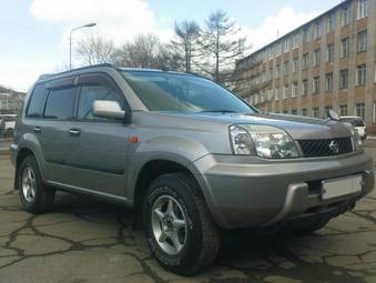 2001 Nissan X-Trail Photos