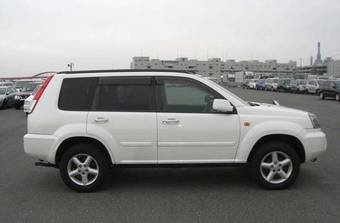 2001 Nissan X-Trail Photos