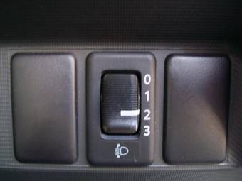 2001 Nissan X-Trail Images