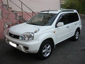 2001 Nissan X-Trail Photos