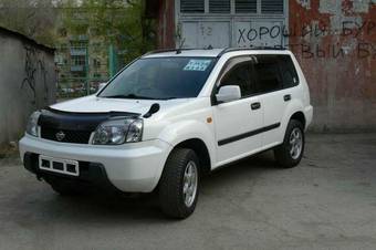 2001 Nissan X-Trail Photos