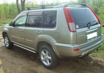2001 Nissan X-Trail Photos
