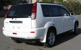 2001 Nissan X-Trail Photos