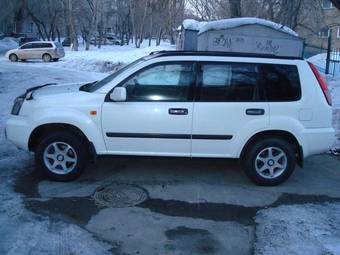 2001 Nissan X-Trail Photos