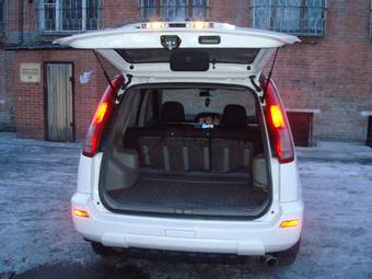 2001 Nissan X-Trail Photos