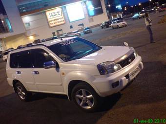 2001 Nissan X-Trail Photos