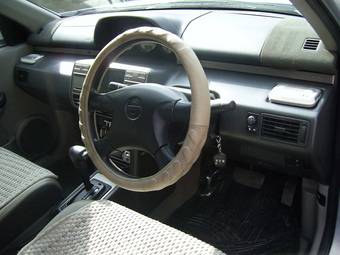 2001 Nissan X-Trail Photos