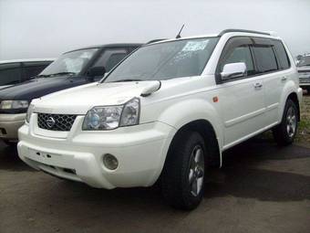 2001 Nissan X-Trail Images