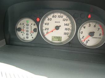 2001 Nissan X-Trail Photos
