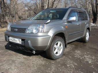 2001 Nissan X-Trail Photos