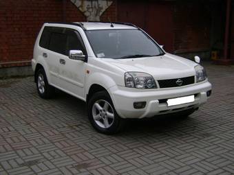 2001 Nissan X-Trail Photos