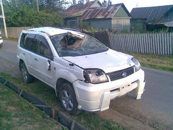 2001 Nissan X-Trail Photos