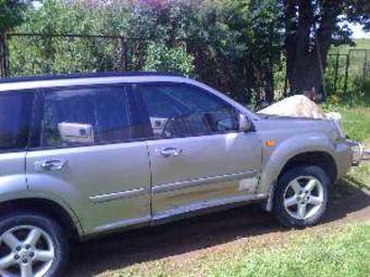 2001 Nissan X-Trail Photos