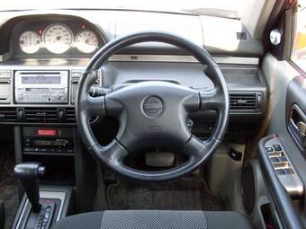 2001 Nissan X-Trail Images