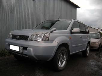 2001 Nissan X-Trail Photos