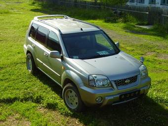 2001 Nissan X-Trail Photos