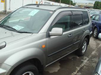 2001 Nissan X-Trail Photos