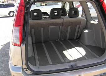 2001 Nissan X-Trail Images