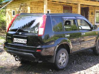 2001 Nissan X-Trail Photos
