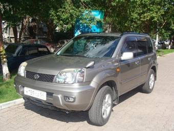 2001 Nissan X-Trail Photos