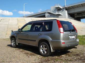 2001 Nissan X-Trail Photos