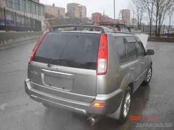 2001 Nissan X-Trail Photos