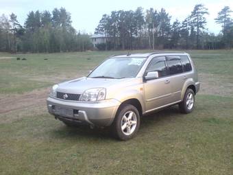 2001 Nissan X-Trail Photos