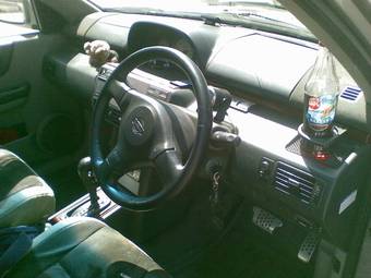2001 Nissan X-Trail Images