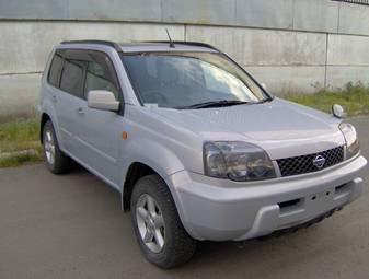 2001 Nissan X-Trail Photos