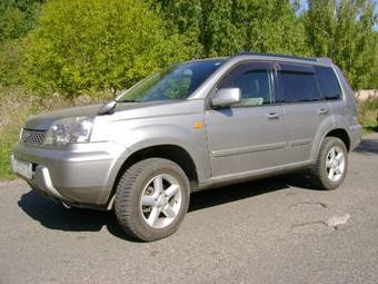 2001 Nissan X-Trail Photos