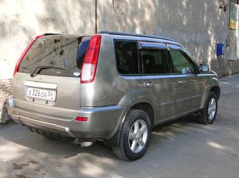 2001 Nissan X-Trail Photos