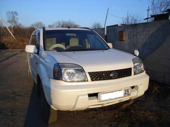 2001 Nissan X-Trail Photos