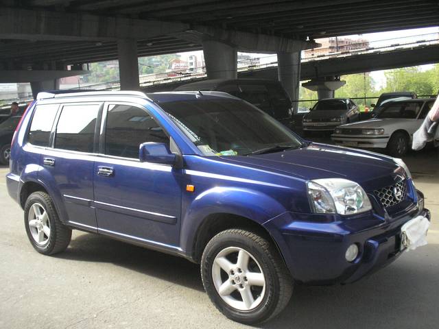 2002 Nissan X-Trail