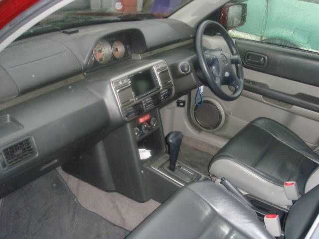 2002 Nissan X-Trail