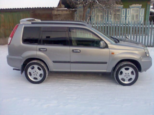 2002 Nissan X-Trail