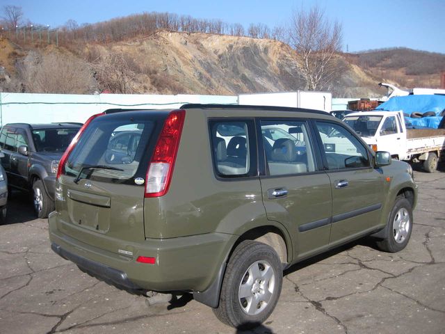 2002 Nissan X-Trail