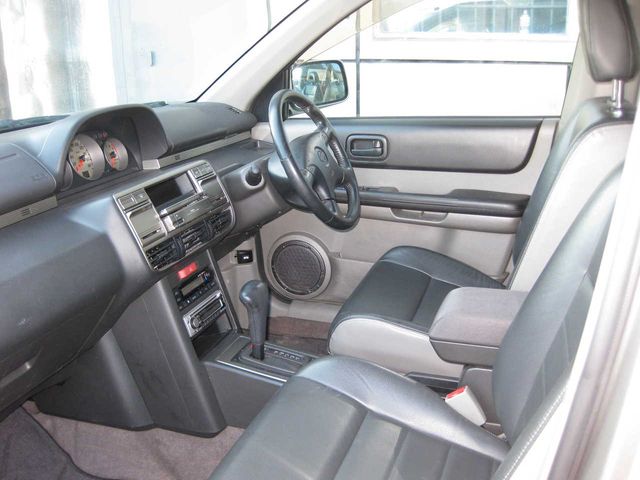 2002 Nissan X-Trail