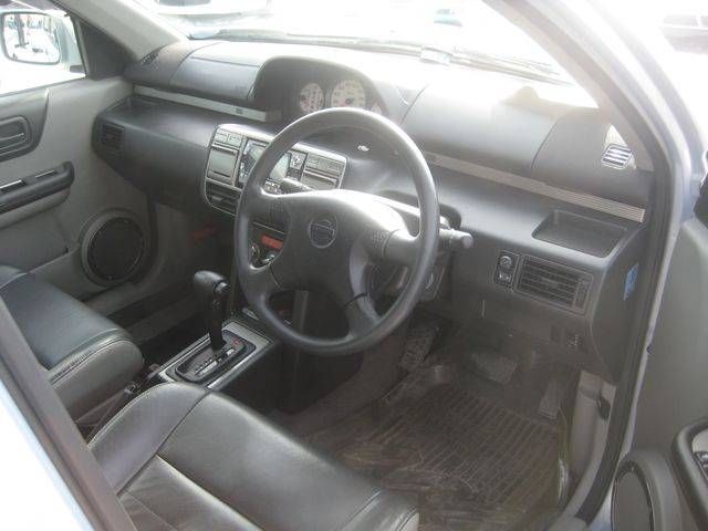 2002 Nissan X-Trail