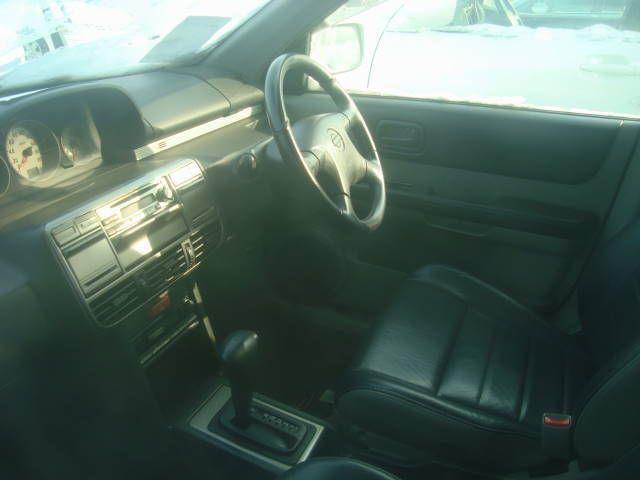2002 Nissan X-Trail