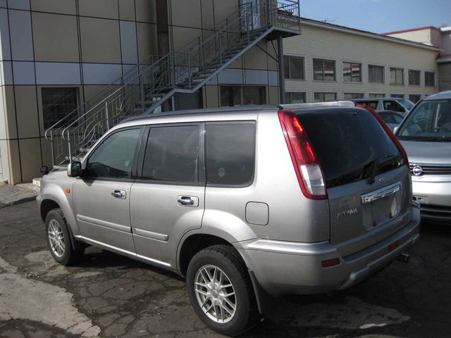 2002 Nissan X-Trail