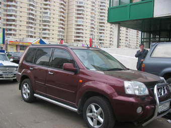 2002 Nissan X-Trail Images