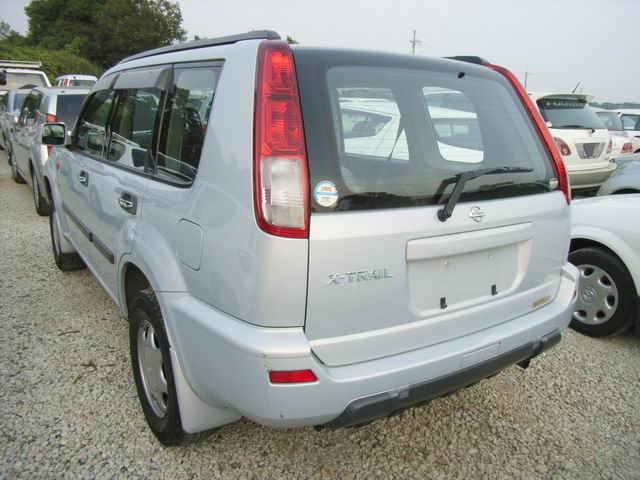 2002 Nissan X-Trail Pictures