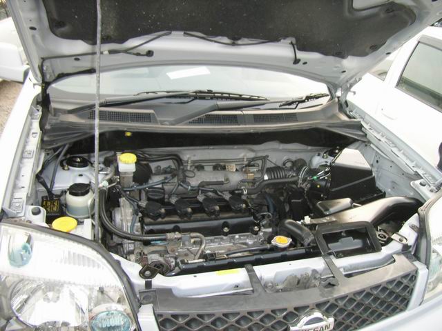 2002 Nissan X-Trail Photos