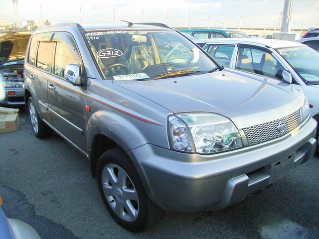 2002 Nissan X-Trail Pics