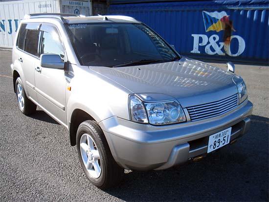 2002 Nissan X-Trail Photos