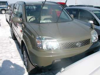 2002 Nissan X-Trail Photos