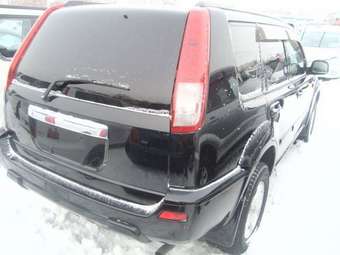 2002 Nissan X-Trail Images