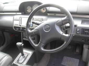 2002 Nissan X-Trail Photos